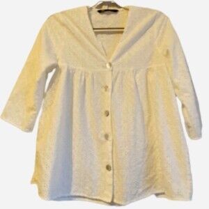 Women's Zara EYELET 3/4 Sleeve Top Size S-M